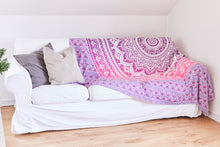 Lade das Bild in den Galerie-Viewer, Collido Mandala Wandtuch aus Indien | 100% Baumwolle | ca. 210x220 cm | Indischer Wandteppich als Überwurf oder Tagesdecke für Couch / Bett Queen Size